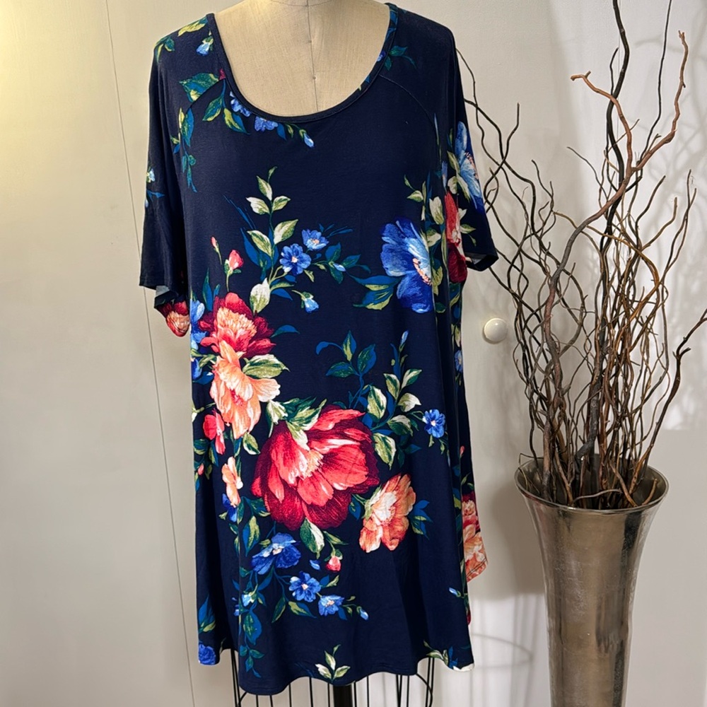 Kim & Cami floral blouse, in navy pink and green